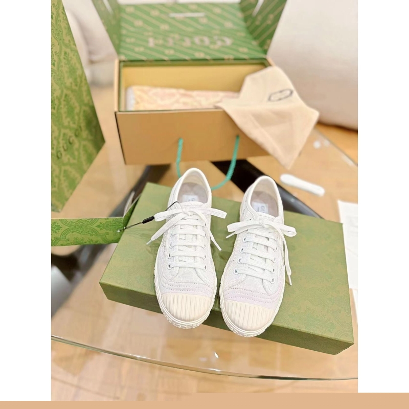 G*u*i casual shoes